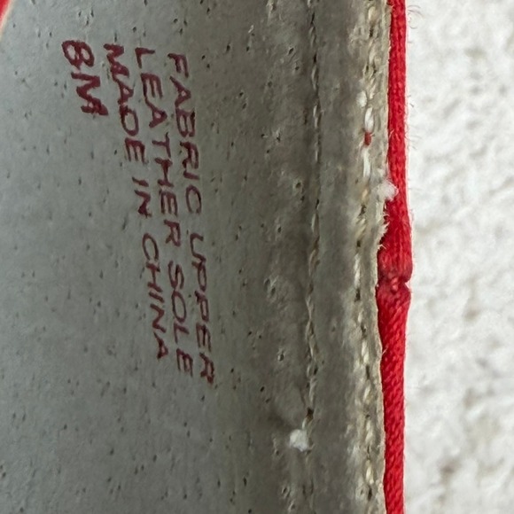 Anne Klein Red Satin Pointed Toe Slingback Kitten Heels Women's Shoe Size 8M - Picture 4 of 10